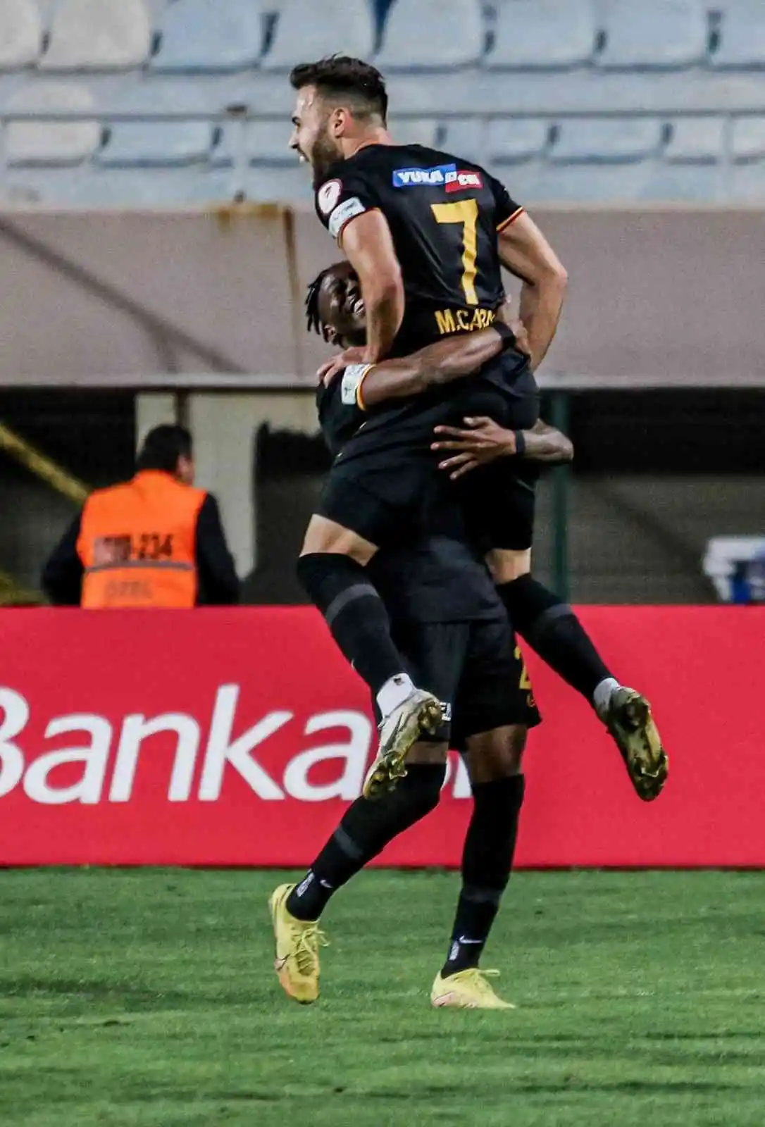 Kayserispor çeyrek finalde