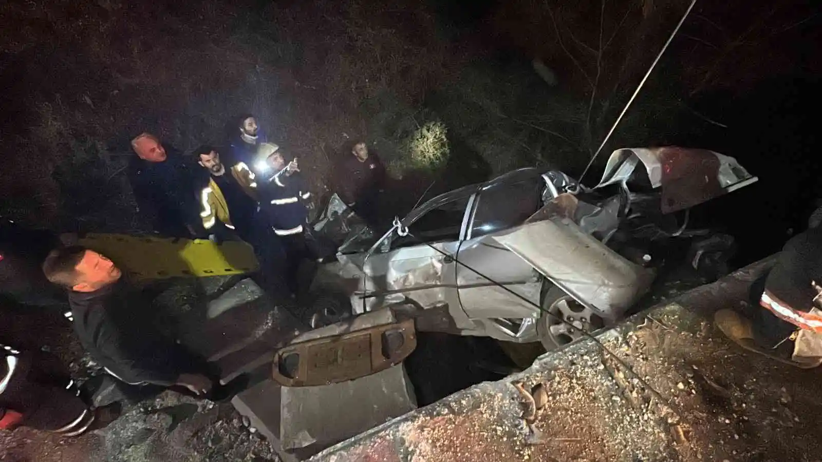 Kazada ağır yaralanan genç kız hayatını kaybetti