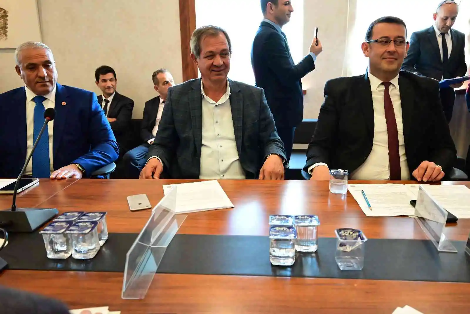 Kemer Belediyesi’nde yeni yılın ilk meclisi yapıldı