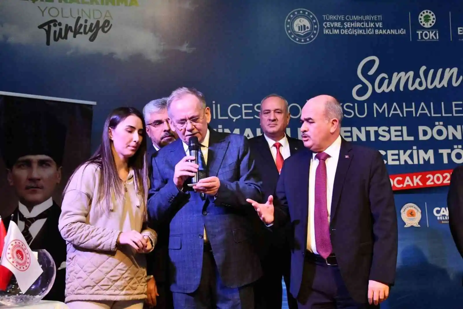 Kentsel dönüşüm hak sahiplerinin kura heyecanı
