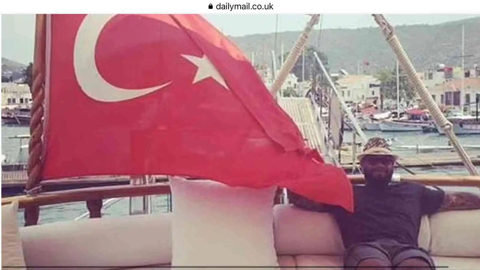 Kırmızı bültenle aranan uyuşturucu kaçakçısı İstanbul'da yakalandı