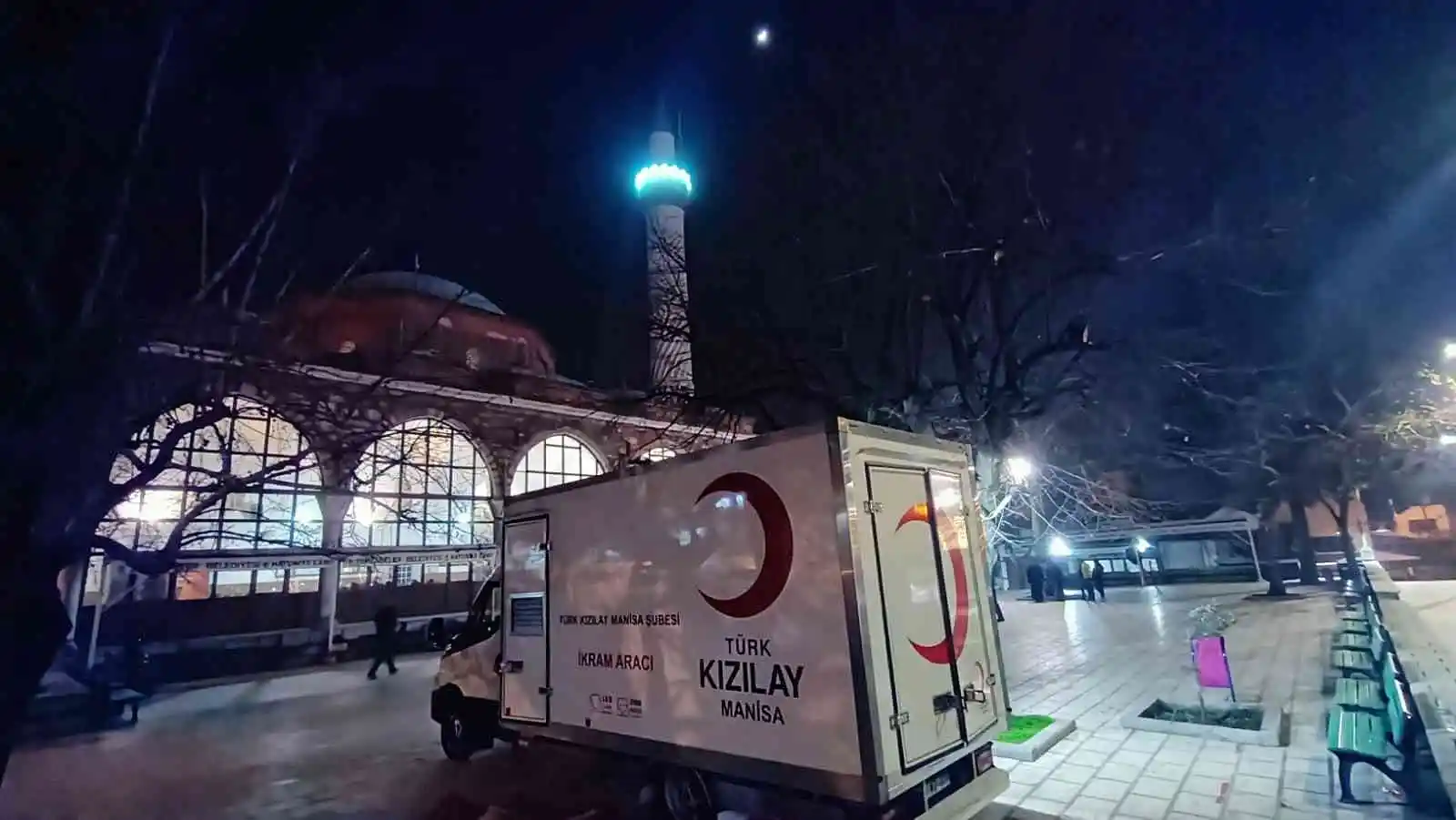 Kızılay'dan kandil gecesi 2 bin kişilik çorba