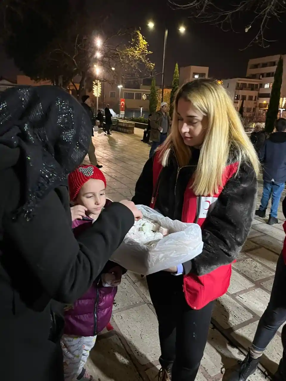 Kızılay’dan kandil gecesi 2 bin kişilik çorba