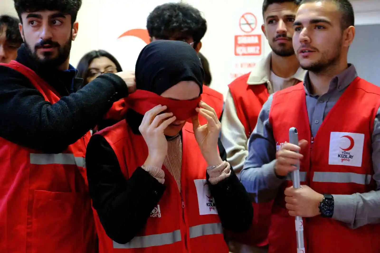 Kızılay, Erzincan’da engelli vatandaşlarla buluşarak çeşitli etkinlikler düzenledi