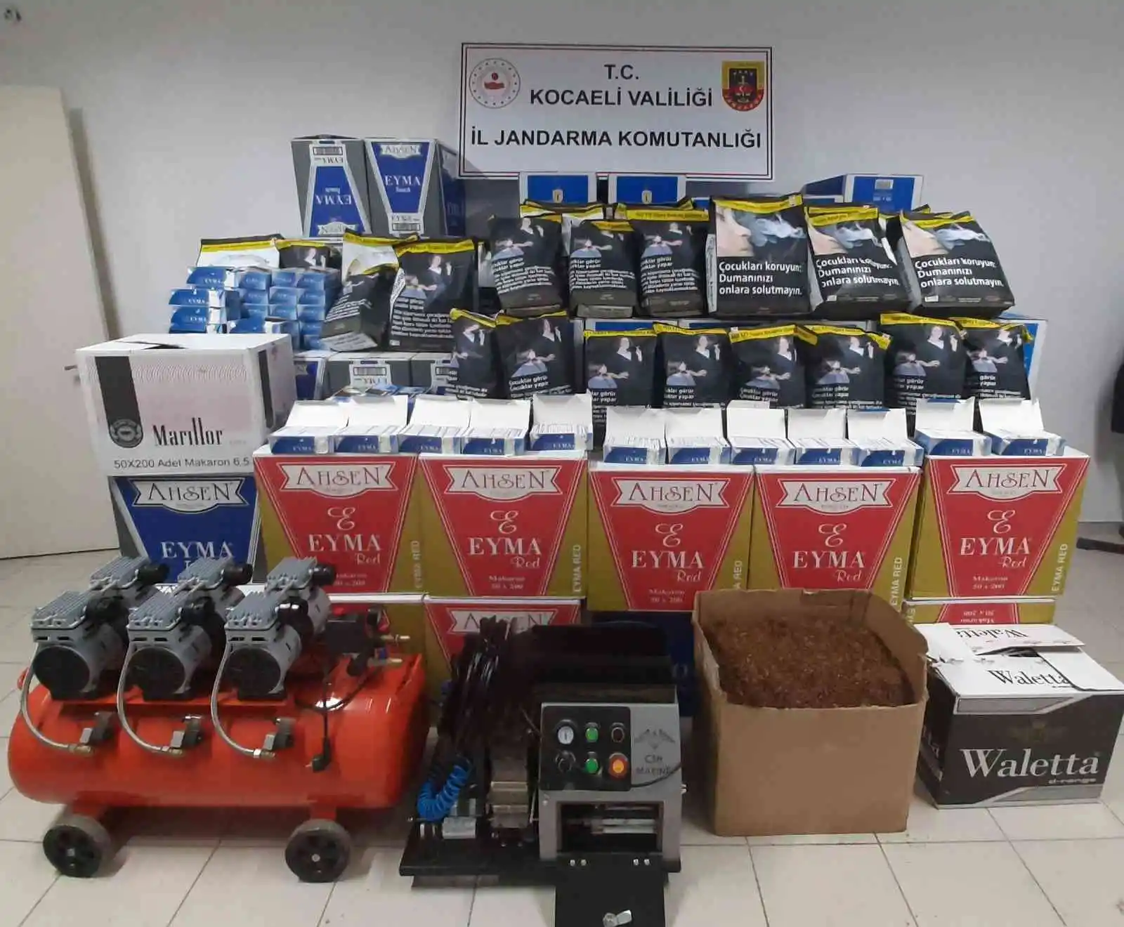 Kocaeli'de 1 milyon makaron ele geçirildi