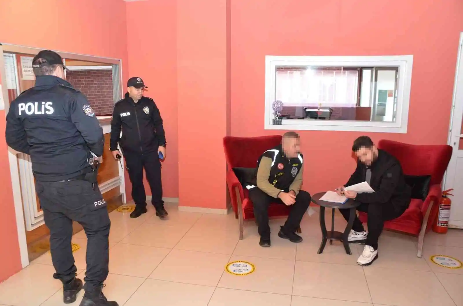 Kocaeli polisi günübirlik kiralık ev denetiminde: 3 işletmeye ceza kesildi
