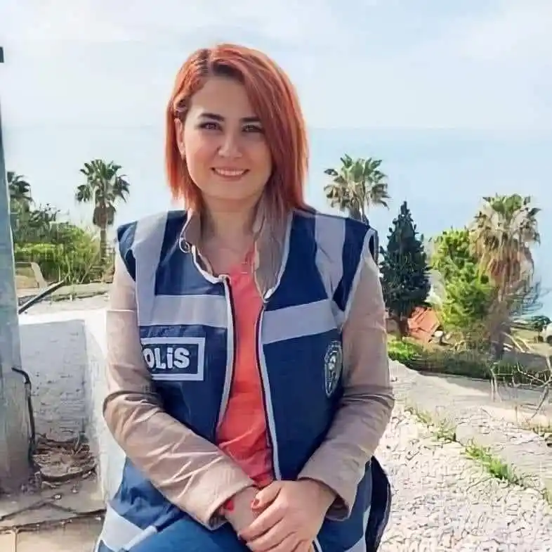 Kocası tarafından öldürülen kadın polis, Malatya’da defnedildi
