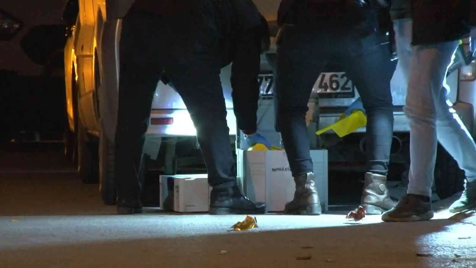 Küçükçekmece’de düğün çıkışı silahlı saldırı: 2 yaralı