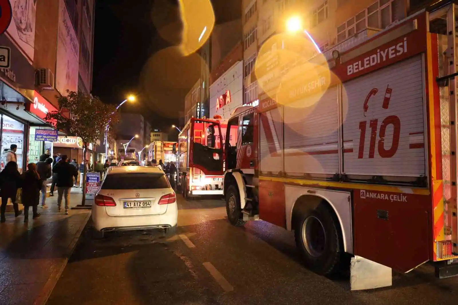 Kullanılmayan dairede çıkan yangın paniğe sebep oldu