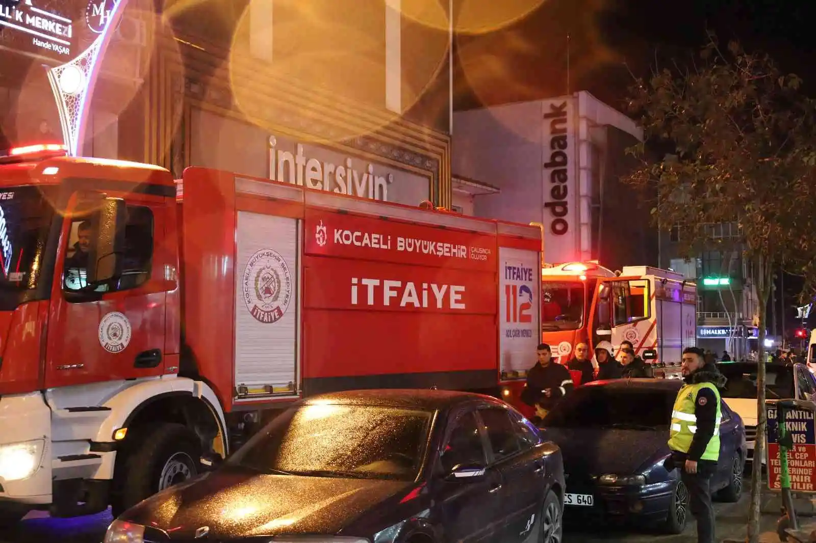 Kullanılmayan dairede çıkan yangın paniğe sebep oldu