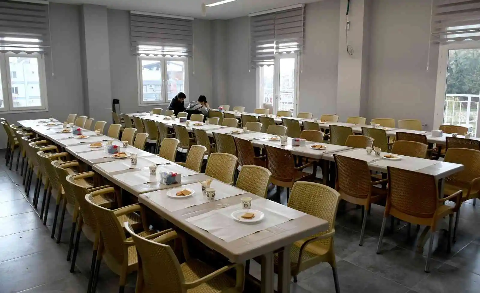 Kuşadası’ndaki Taziye Evin’de acılar paylaştıkça azalıyor