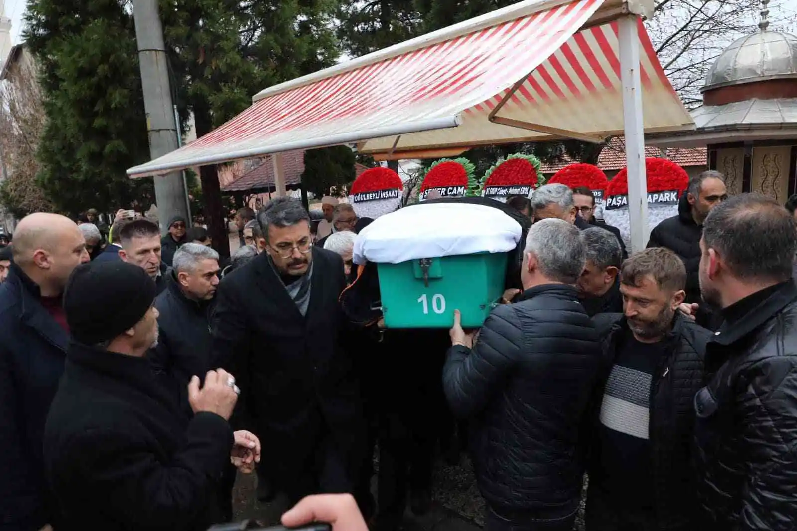 Kütahya Belediye Başkanı Alim Işık’ın annesi vefat etti