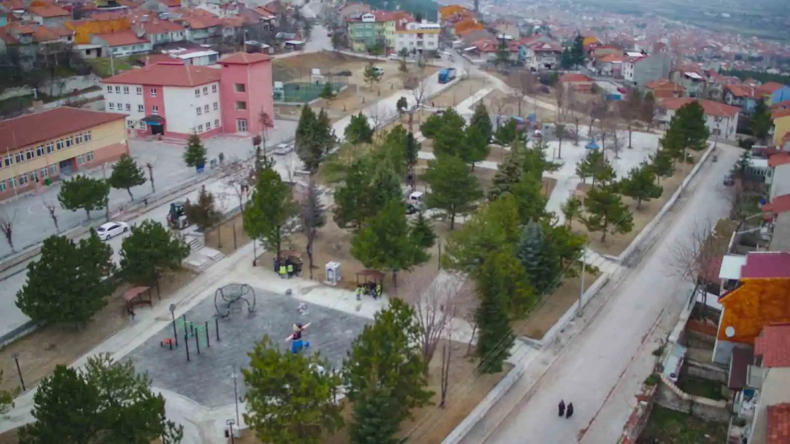 Kütahya’da İsmail Hakkı Uzunçarşılı ve Gültepe parkları halkın hizmetine sunuldu