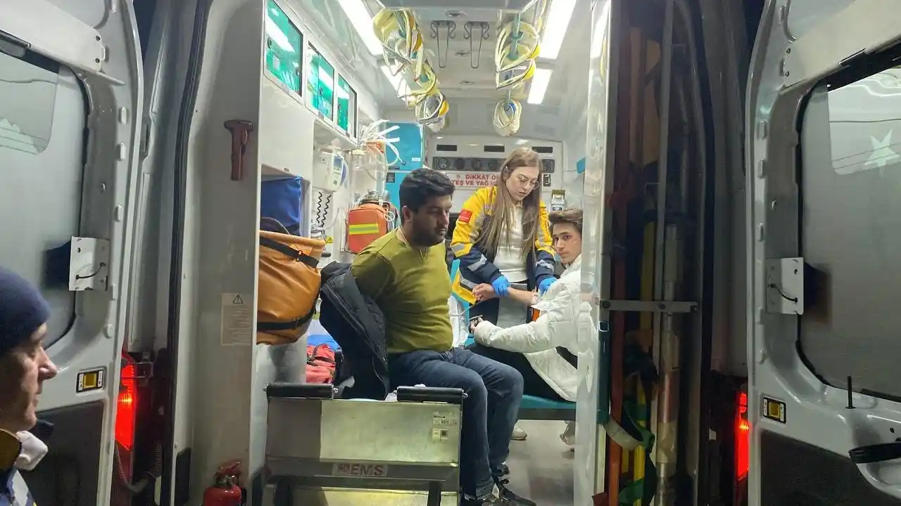 Kuzey Marmara Otoyolu’nda alkollü sürücü seyir halindeki otomobile arkadan çarptı: 6 yaralı