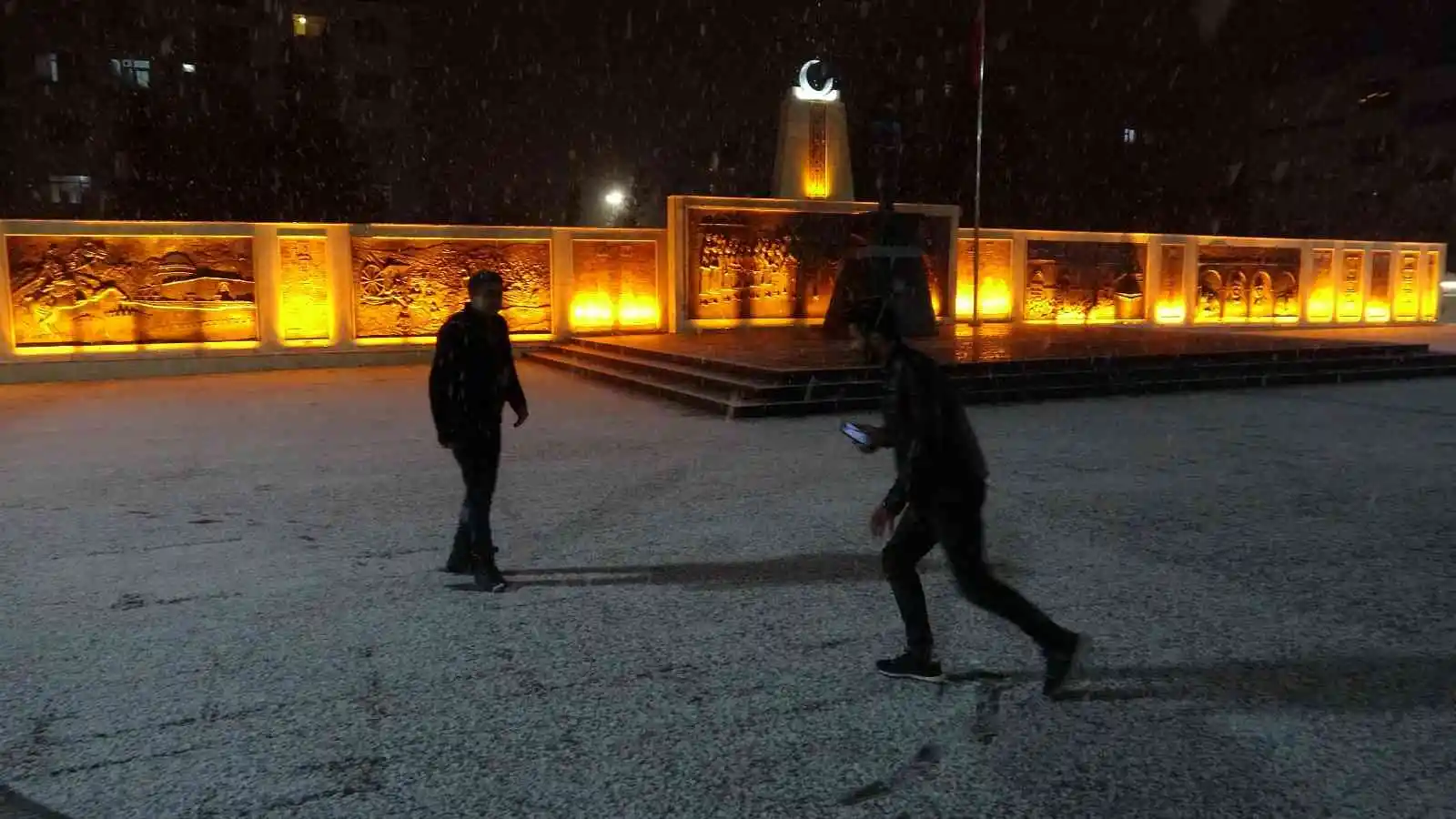 Malatya’ya mevsimin ilk karı düştü