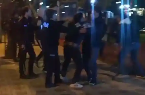 Manisa’da derbi sonrası taraftarlar birbirine girdi