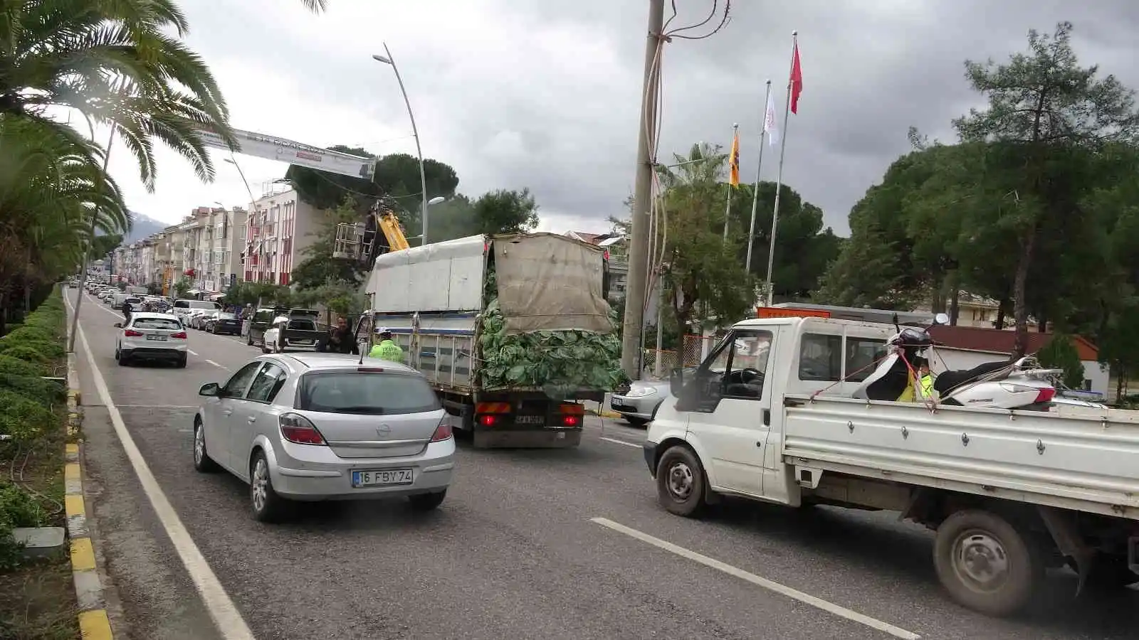 Marmaris ilçe girişi ve çıkışı kontrol edilmeye devam ediyor
