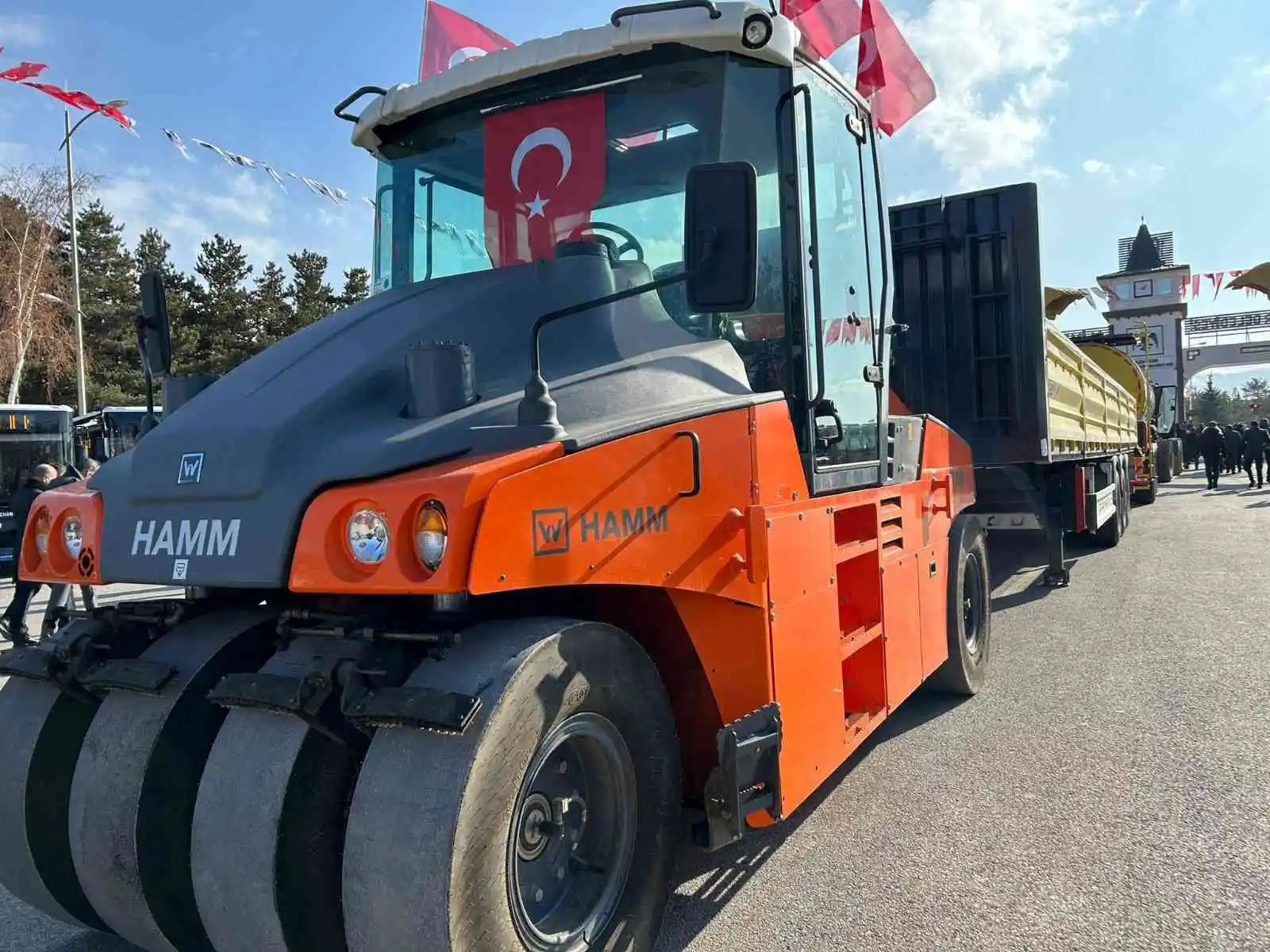 Mehmet Sekmen: “Bu tür algı oyunlarıyla hükümetimize devletimize kimse zarar veremez”