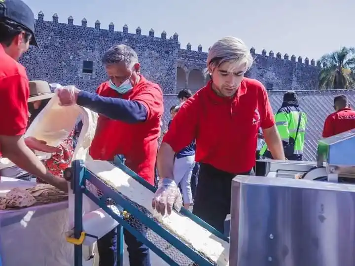 Meksika’da 70,4 metre uzunluğundaki ’tako’ ile dünya rekoru kırıldı