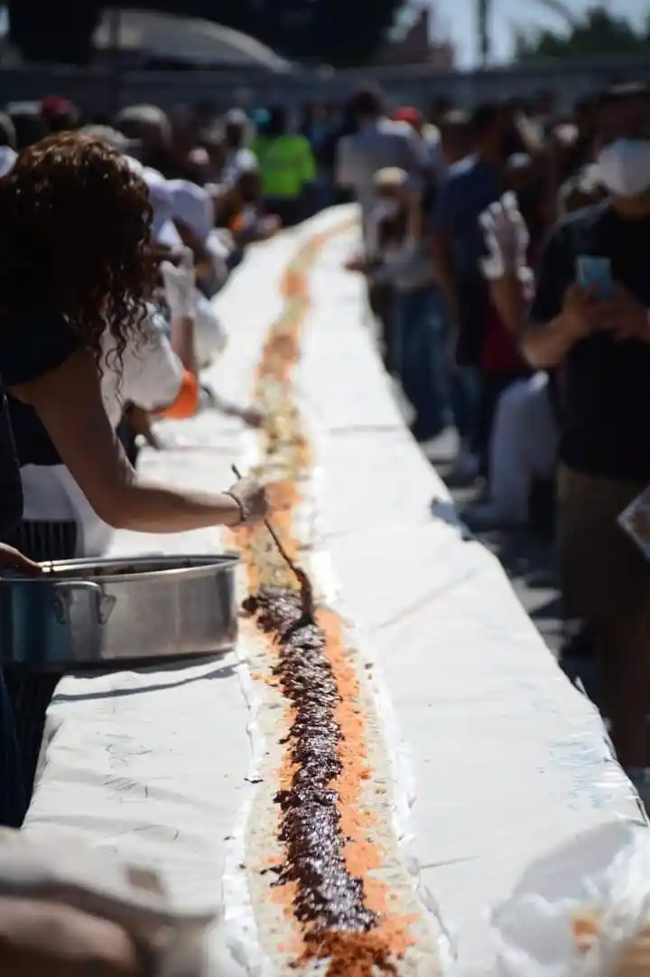Meksika’da 70,4 metre uzunluğundaki ’tako’ ile dünya rekoru kırıldı
