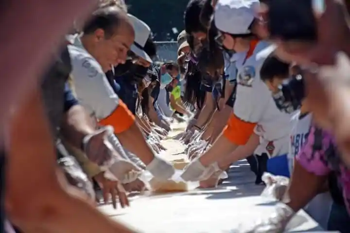 Meksika’da 70,4 metre uzunluğundaki ’tako’ ile dünya rekoru kırıldı