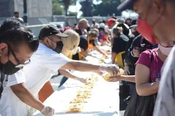 Meksika’da 70,4 metre uzunluğundaki ’tako’ ile dünya rekoru kırıldı