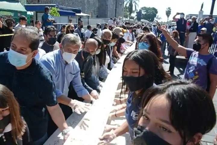 Meksika’da 70,4 metre uzunluğundaki ’tako’ ile dünya rekoru kırıldı