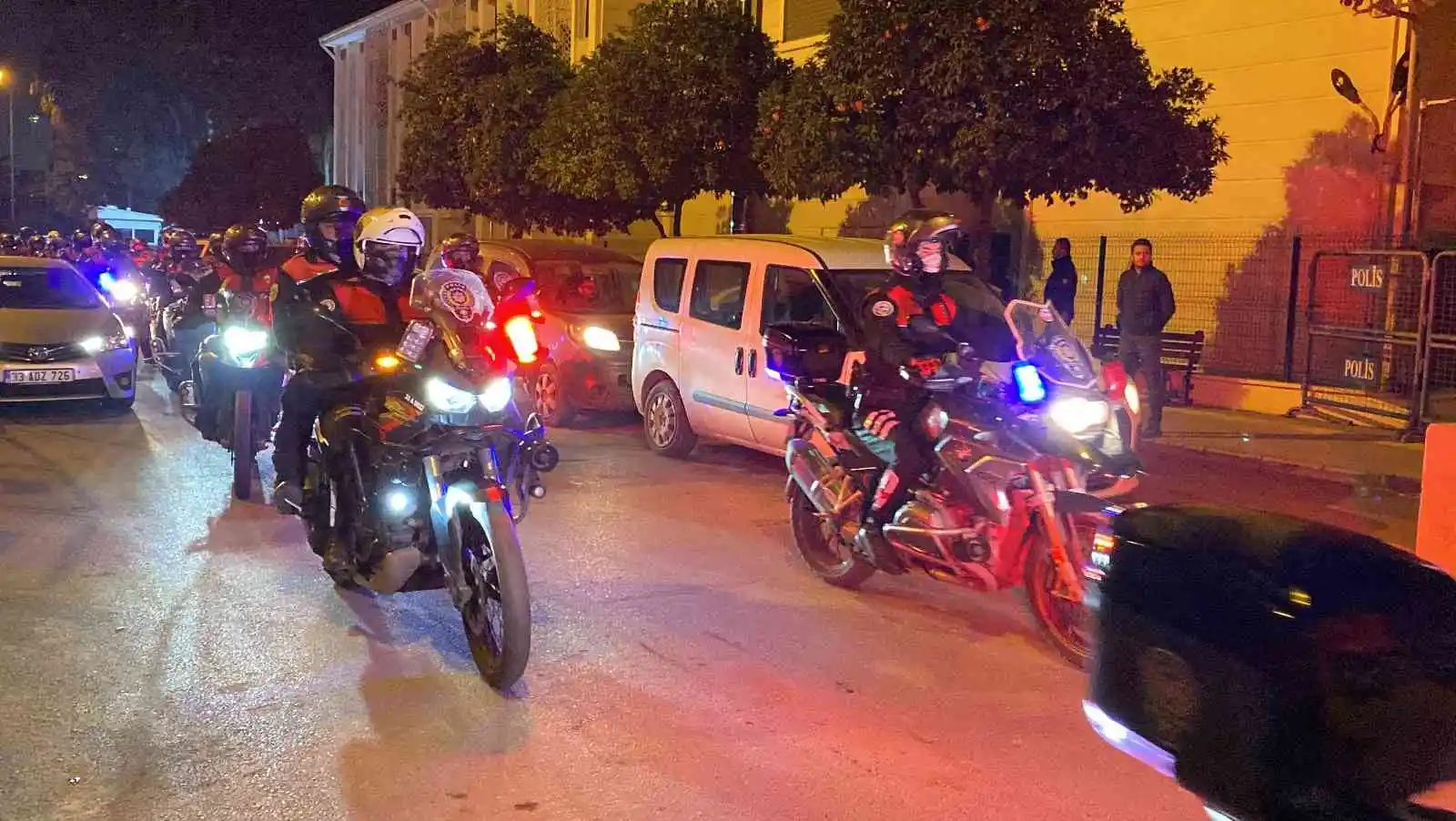 Mersin’de asayiş operasyonu: 25 gözaltı kararı