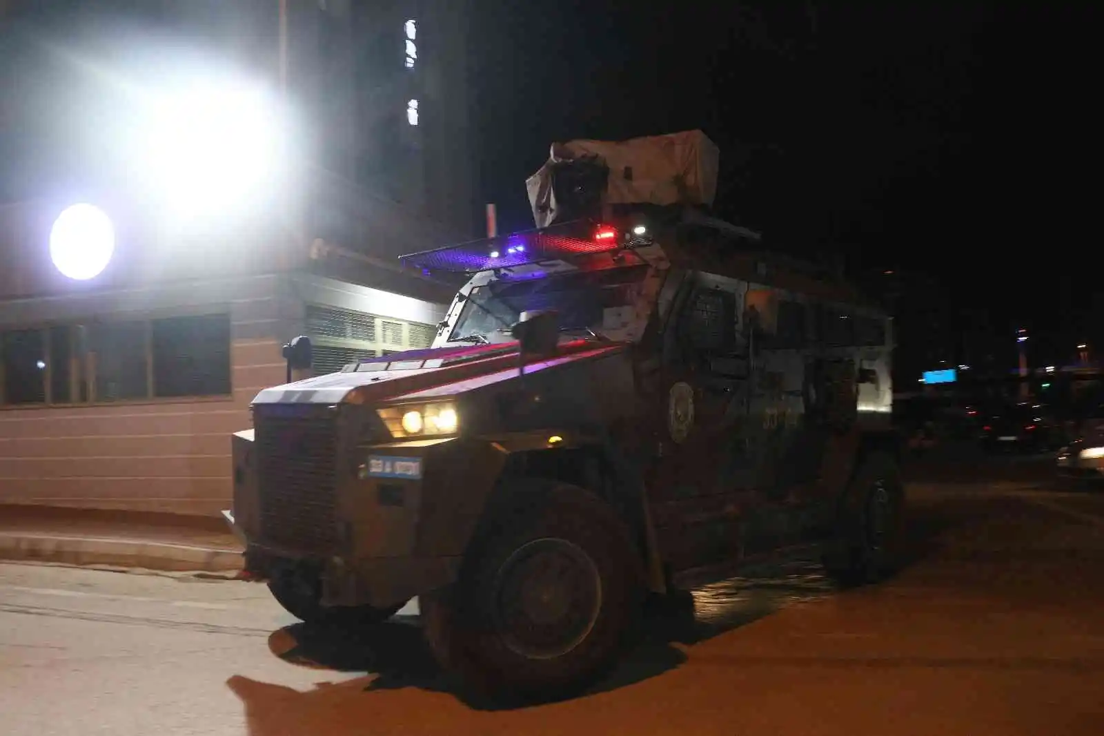 Mersin’de PKK/KCK’ya gece operasyonu: 8 gözaltı kararı