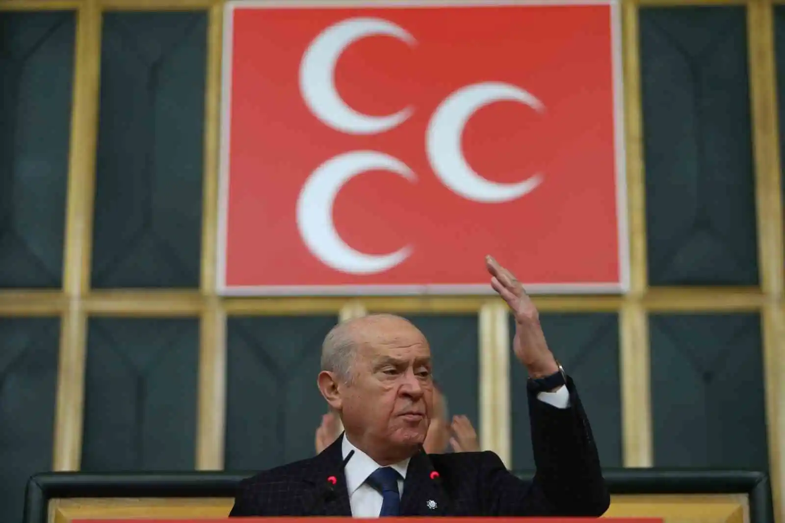 MHP Lideri Bahçeli: "İsveç'in NATO üyeliğini derin dondurucuya alınmasından yanayız"
