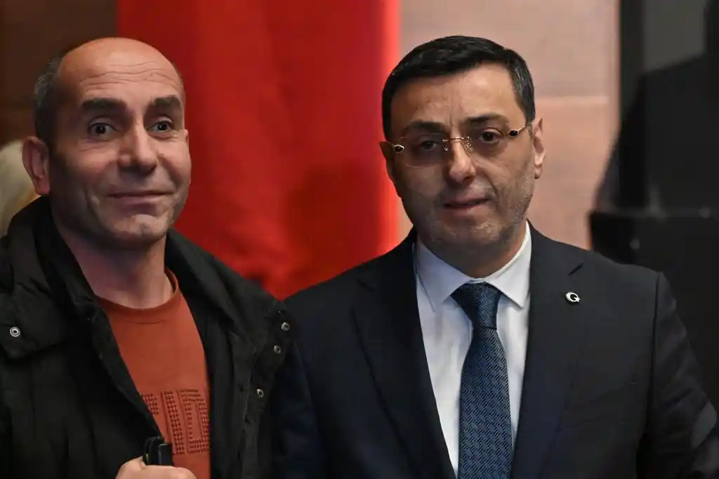 Milletvekili Serkan Bayram’ın hayatını konu alan