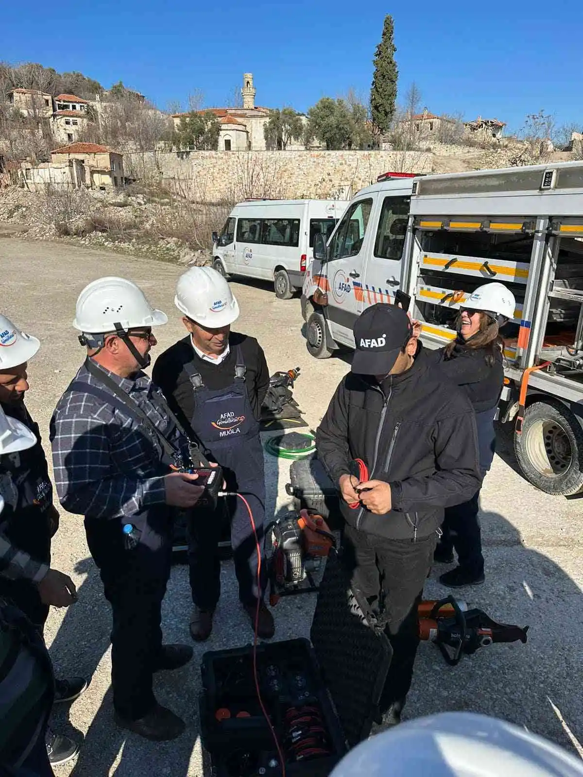 Muğla'da muhtarlar destek AFAD gönüllüsü oluyor