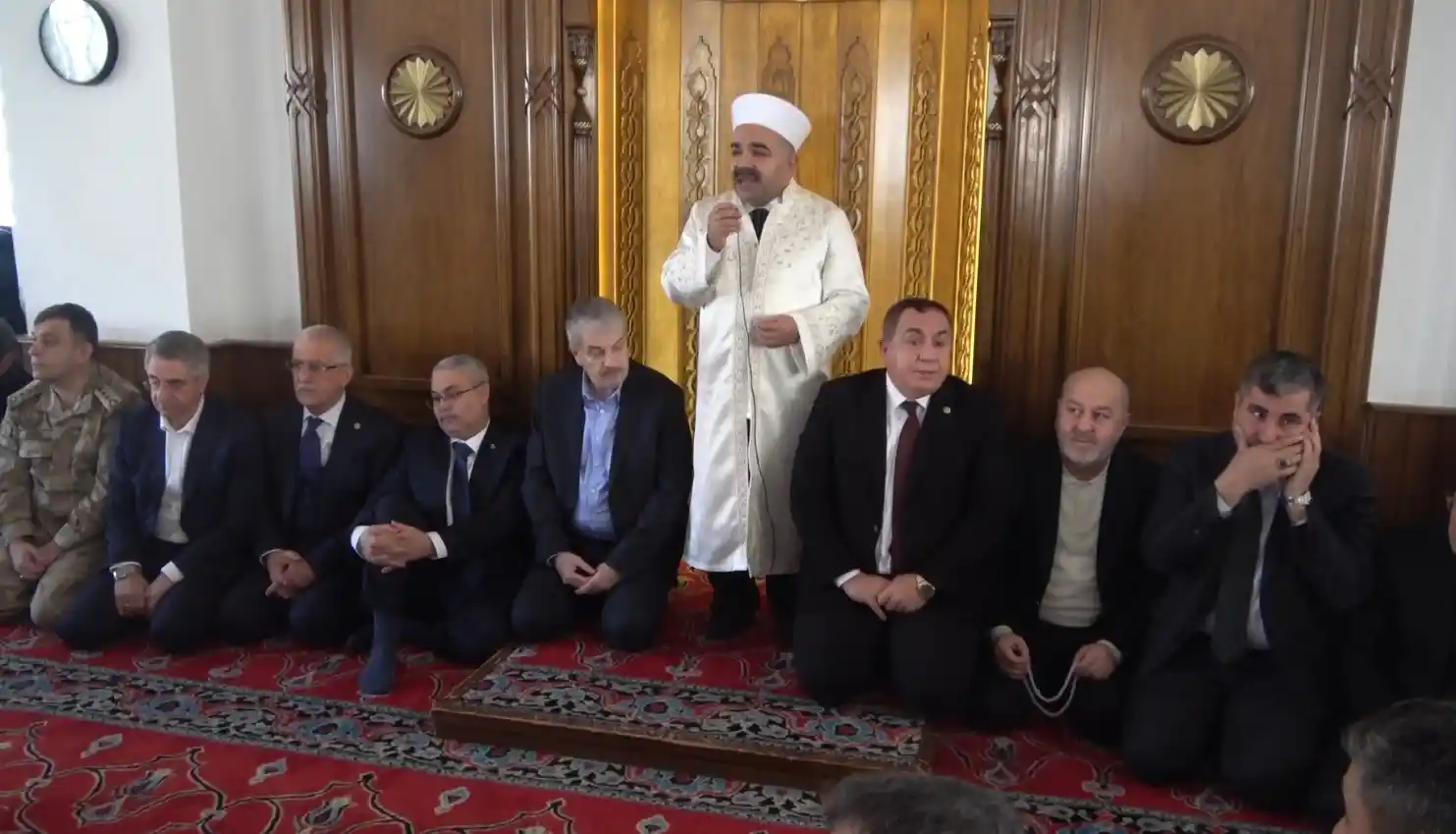 Muş'ta husumetli aileler barıştırıldı