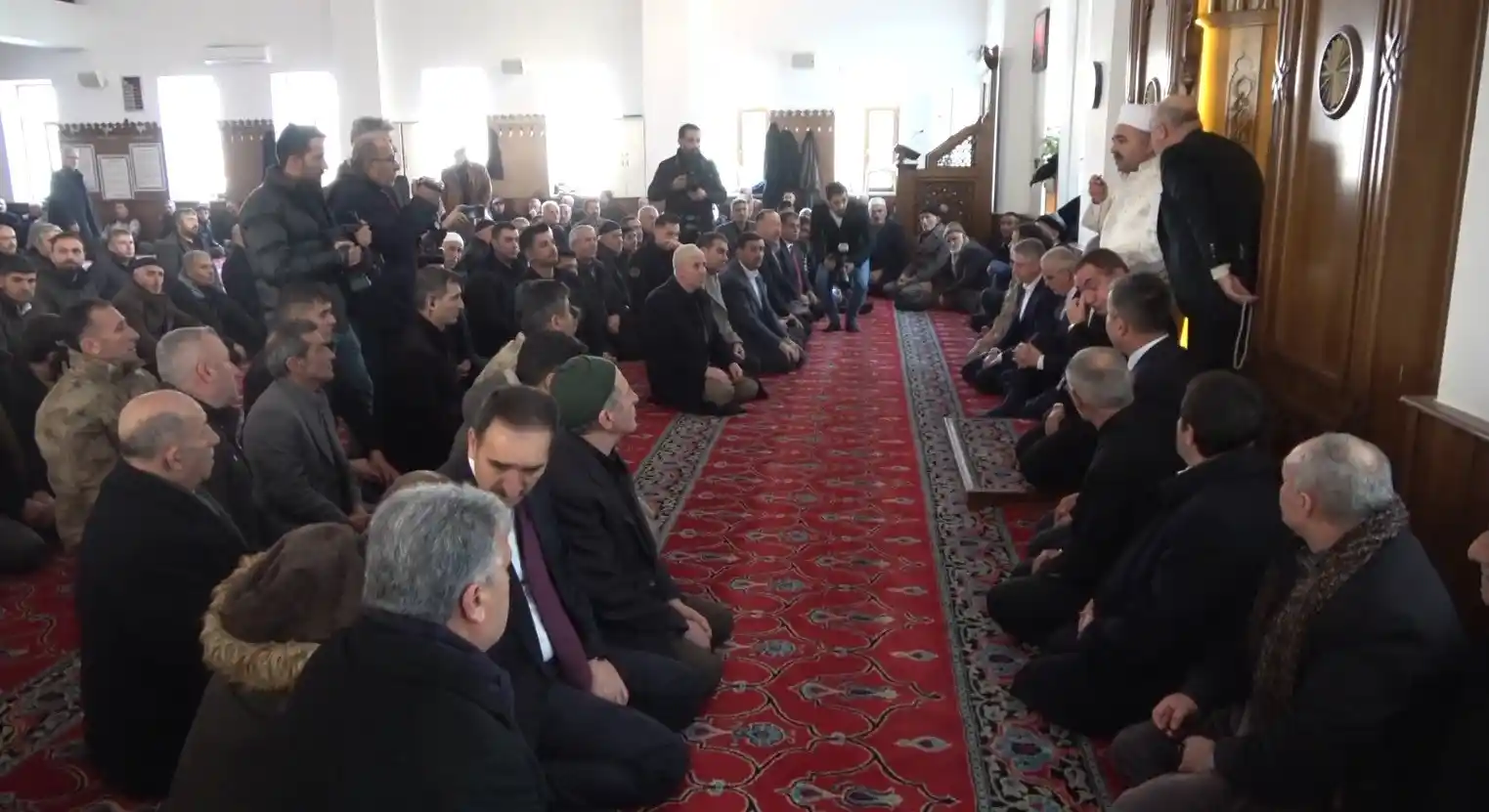 Muş’ta husumetli aileler barıştırıldı