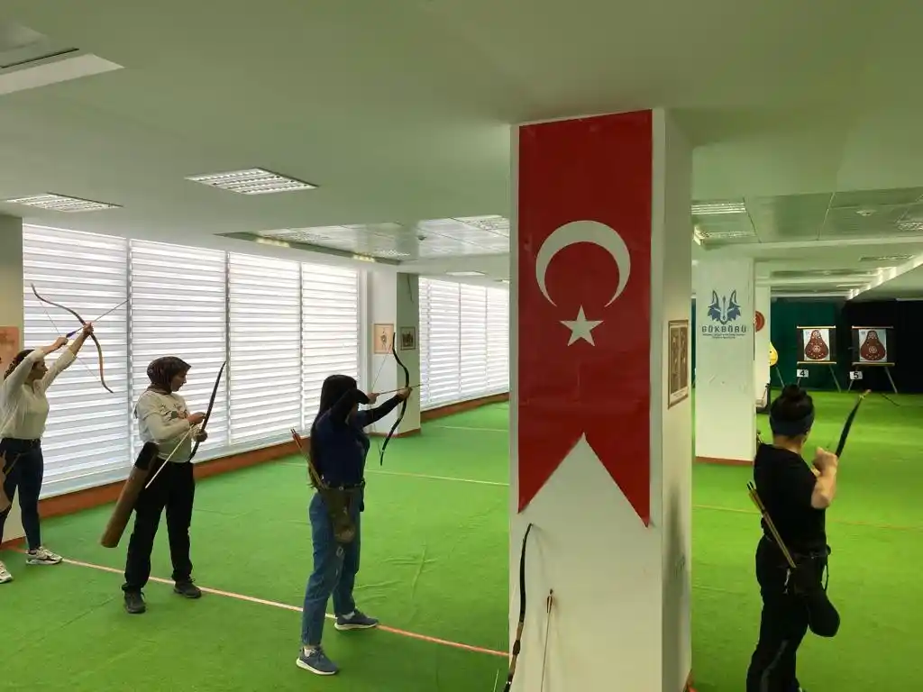 Nevşehir Belediyesi okçuluk kursu açtı
