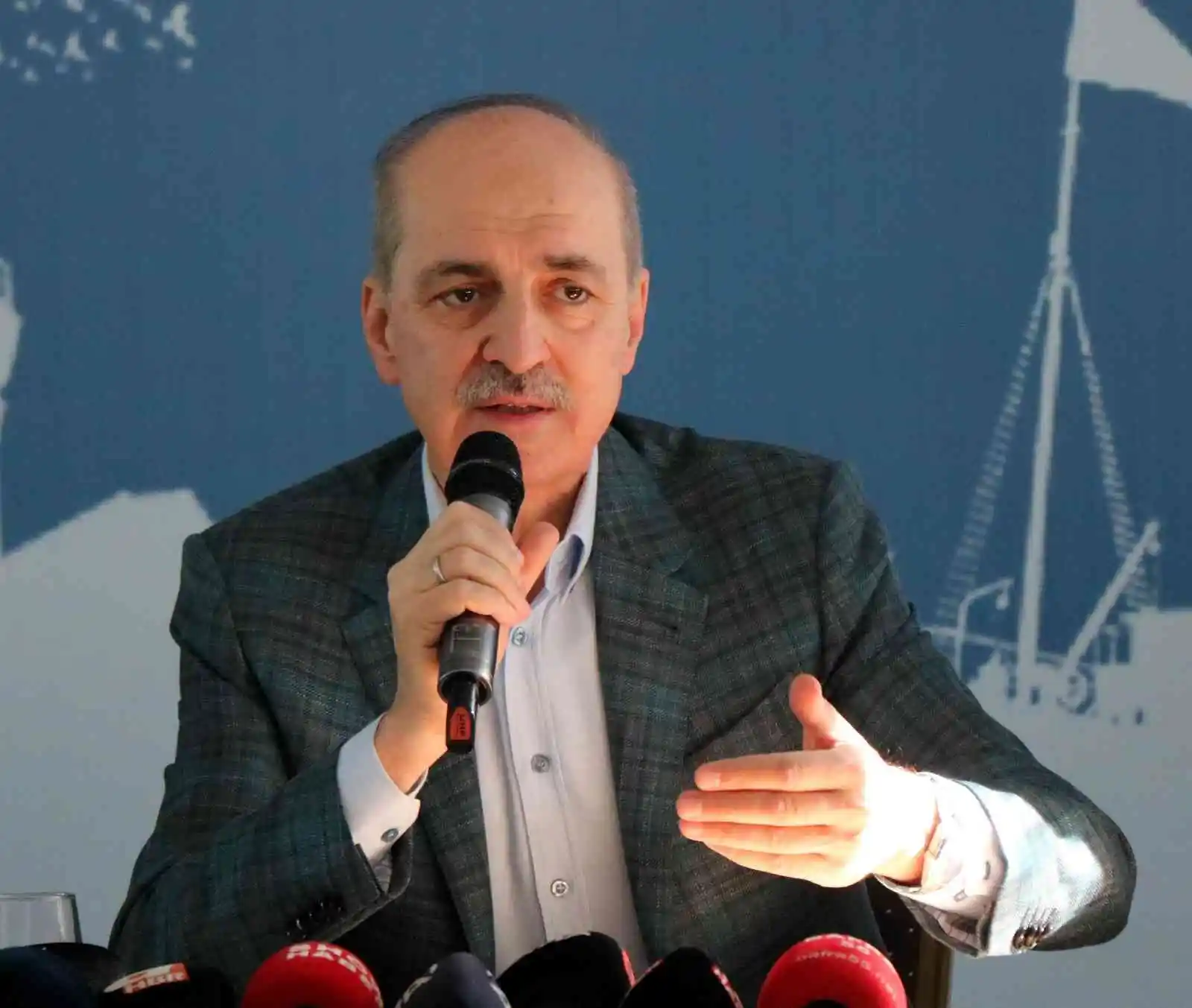 Numan Kurtulmuş: “Böyle giderse İsveç’in NATO’ya girme meselesi Türkiye tarafından asla onaylanmayacak”