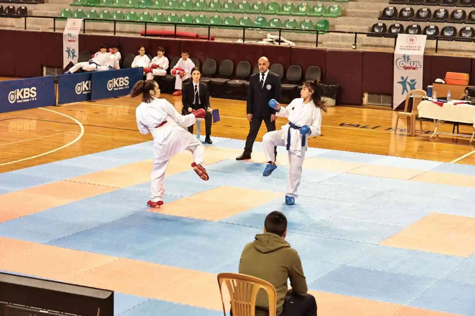 Okul sporları karate müsabakaları tamamlanıyor
