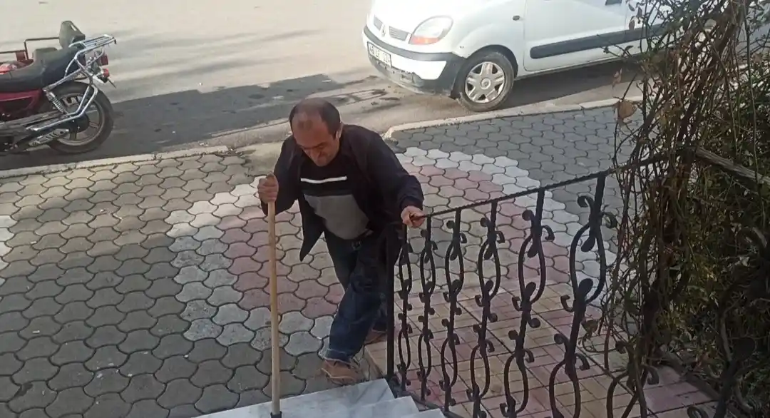 Ortopedik engelli Hikmet, kendi yuvasını kurmak istiyor