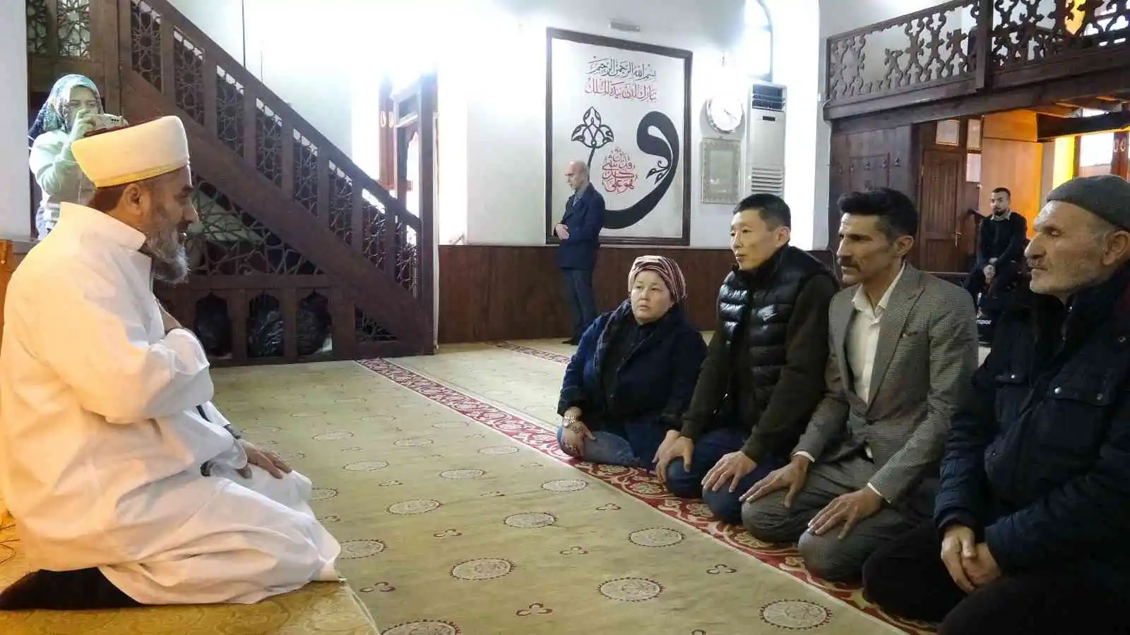 (Özel) Eşi Müslüman olunca gözyaşlarını tutamadı
