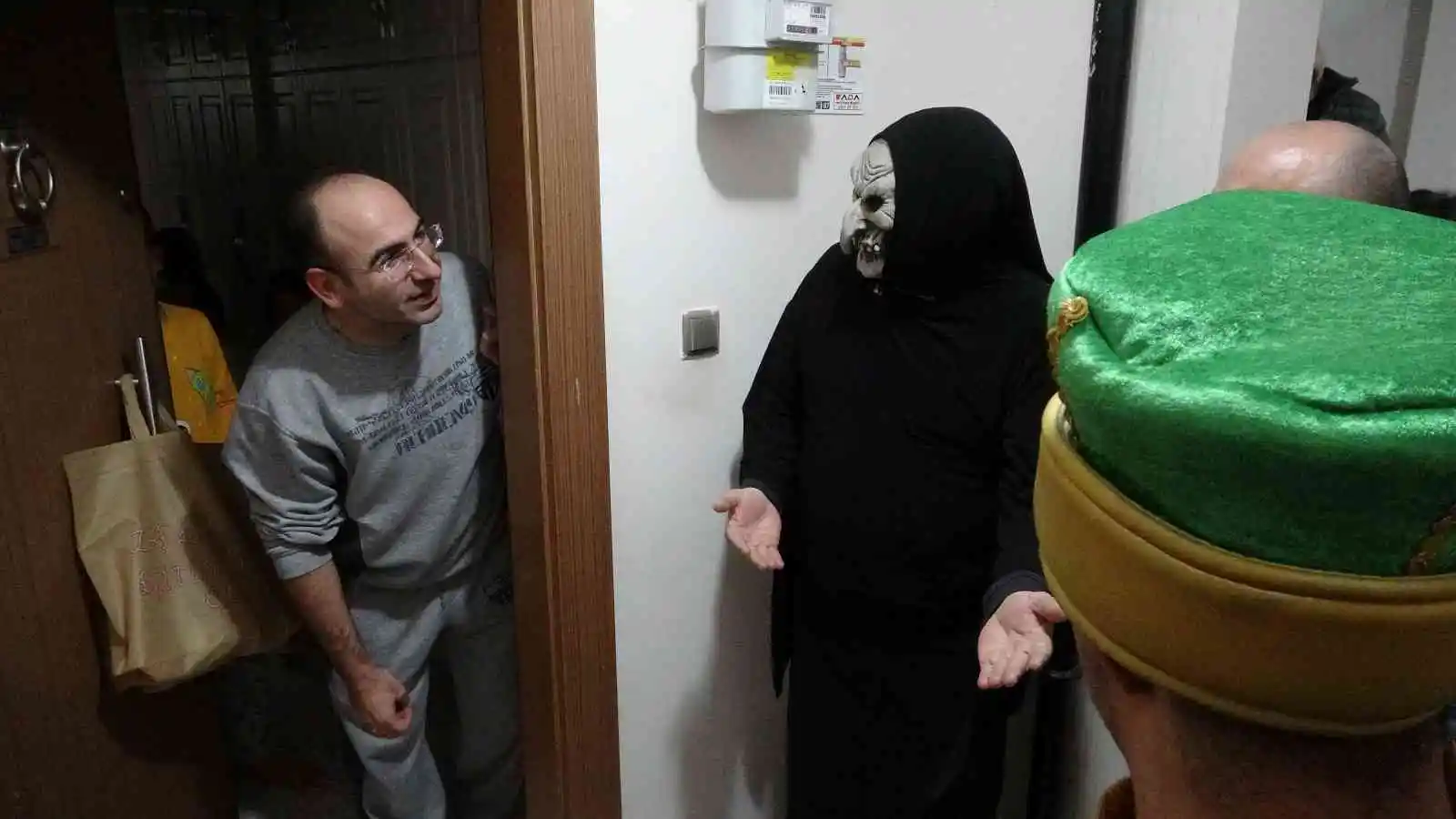 Özel gereksinimli öğrenciler Berra ve Doğan Kalandar’ın neşesi oldu