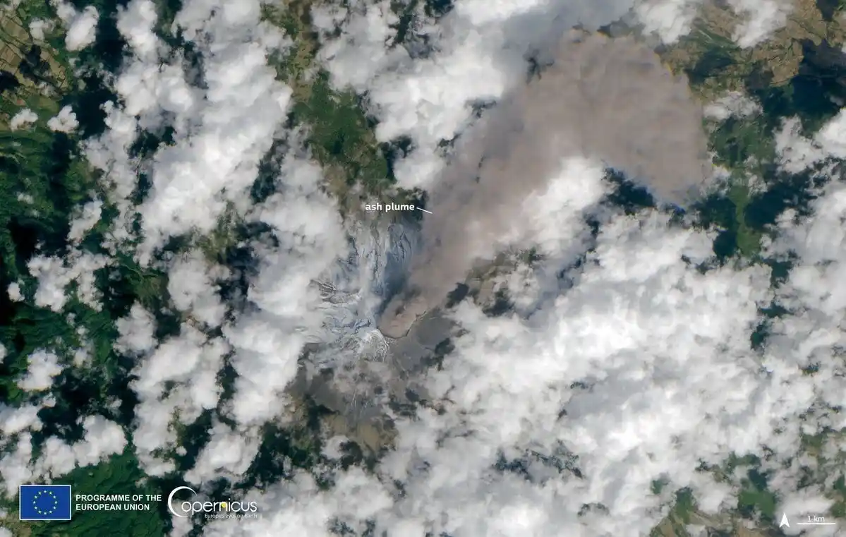 Popocatepetl Yanardağı'nda son 24 saatte 5 patlama
