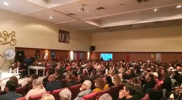 Prof. Dr. İlber Ortaylı: “Kim ki gençlere sahiptir, geleceğe sahiptir ve bu en önemli olaydır”