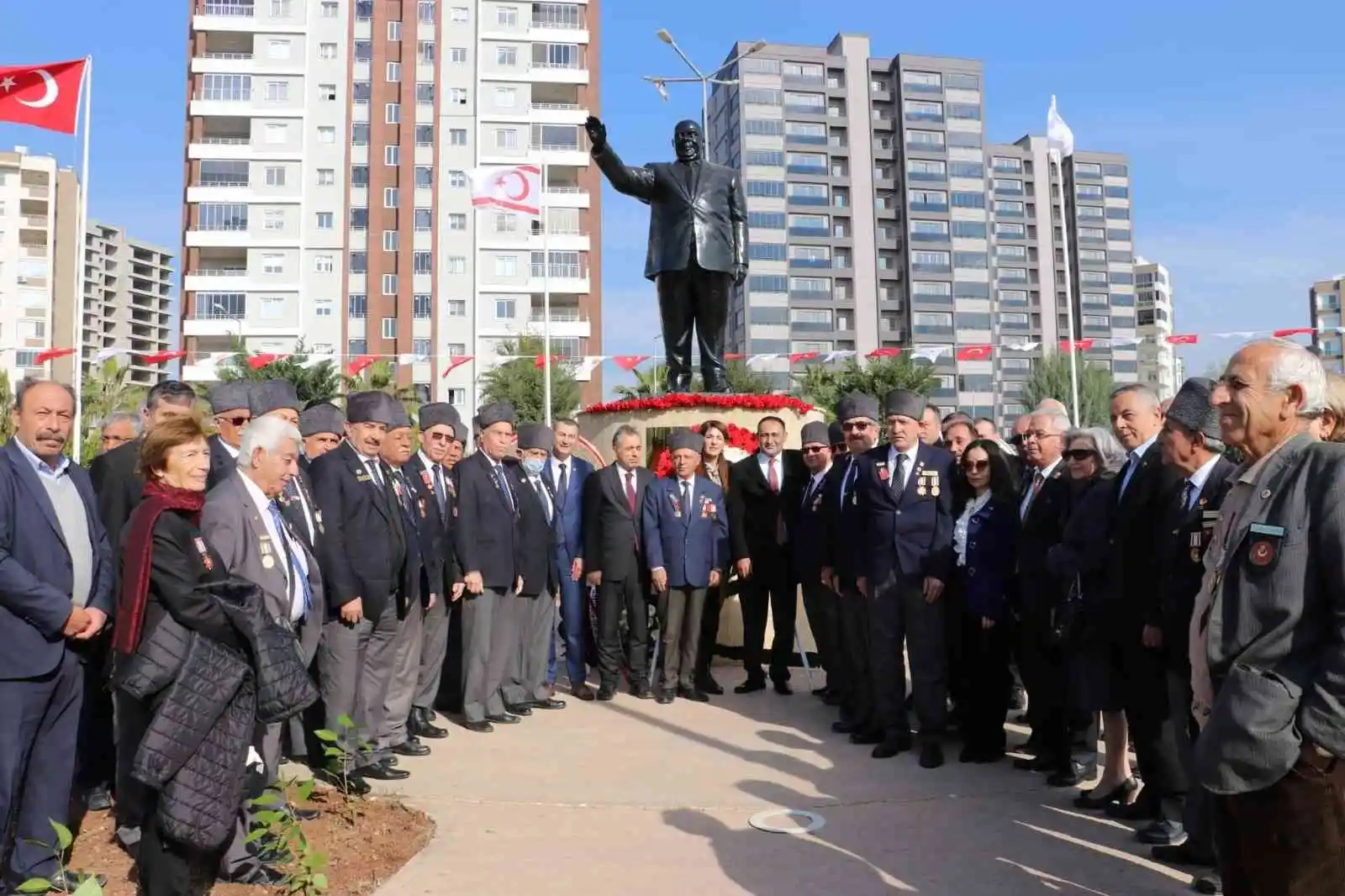 Rauf Denktaş ve Dr. Fazıl Küçük Mersin'de anıldı