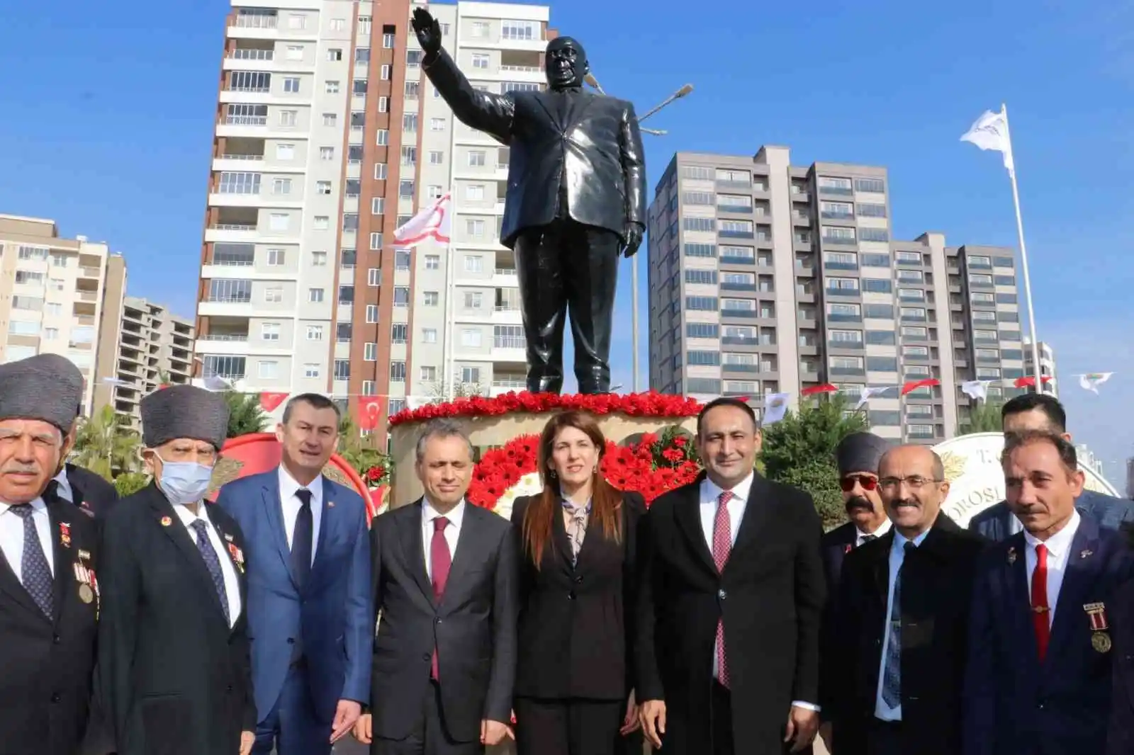 Rauf Denktaş ve Dr. Fazıl Küçük Mersin’de anıldı
