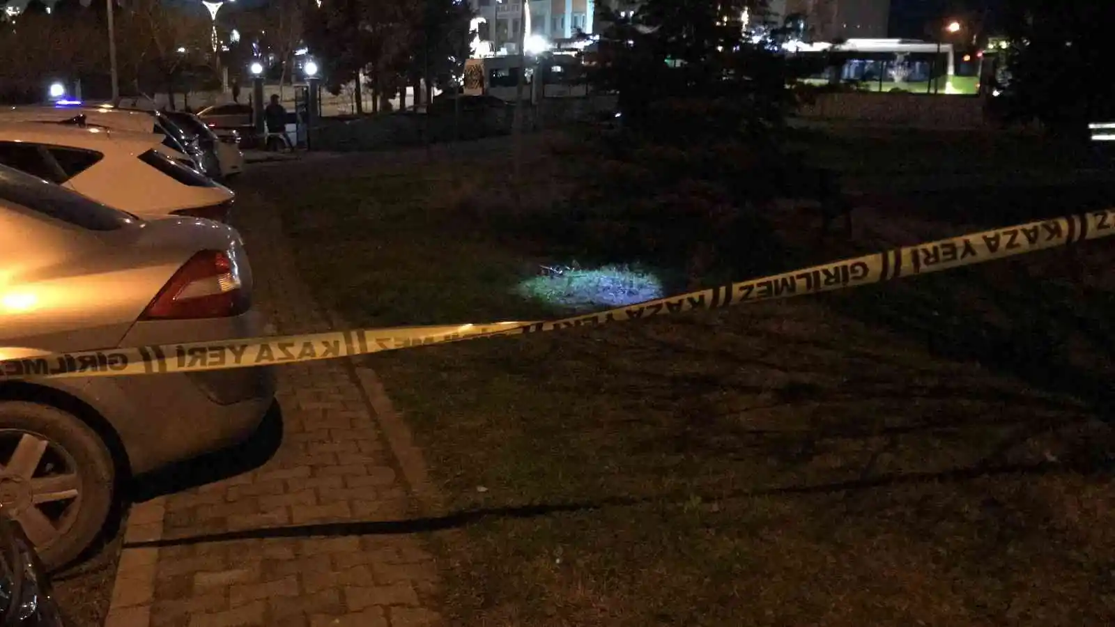 Sağlık çalışanını 7 kurşunla öldüren akrabası tutuklandı