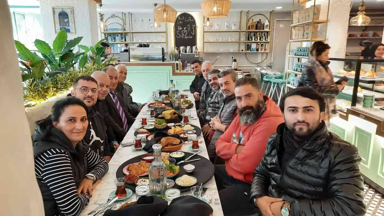 Şahin Ek: