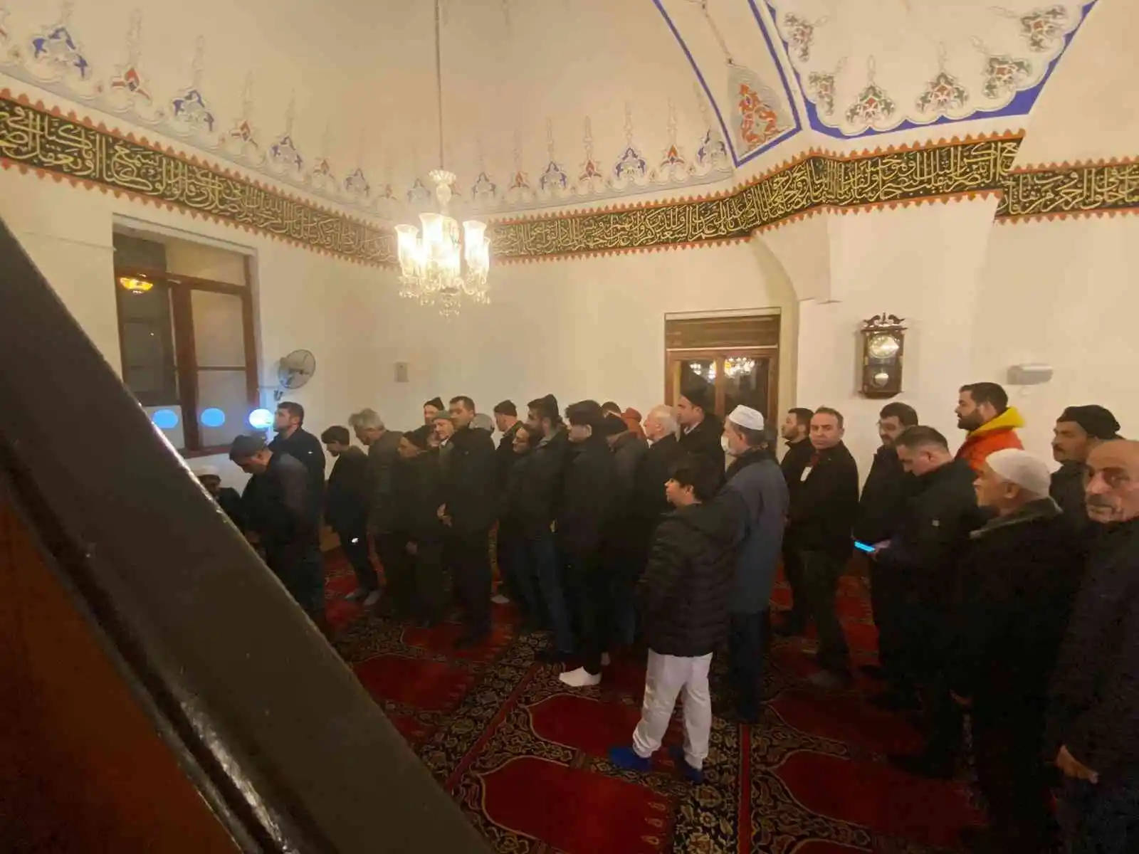 Sakal-ı Şerif’i görebilmek için sıraya girdiler