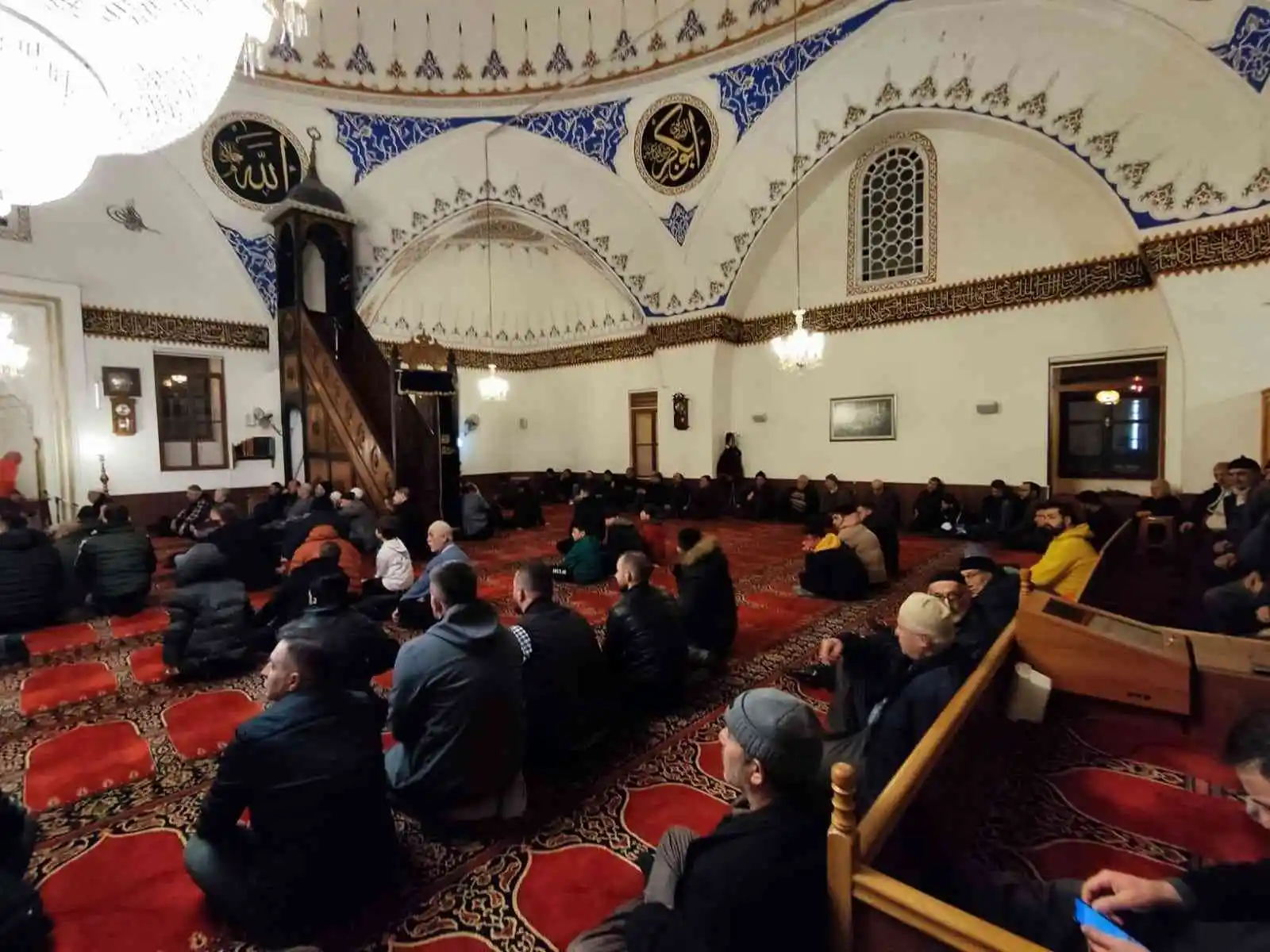 Sakal-ı Şerif’i görebilmek için sıraya girdiler