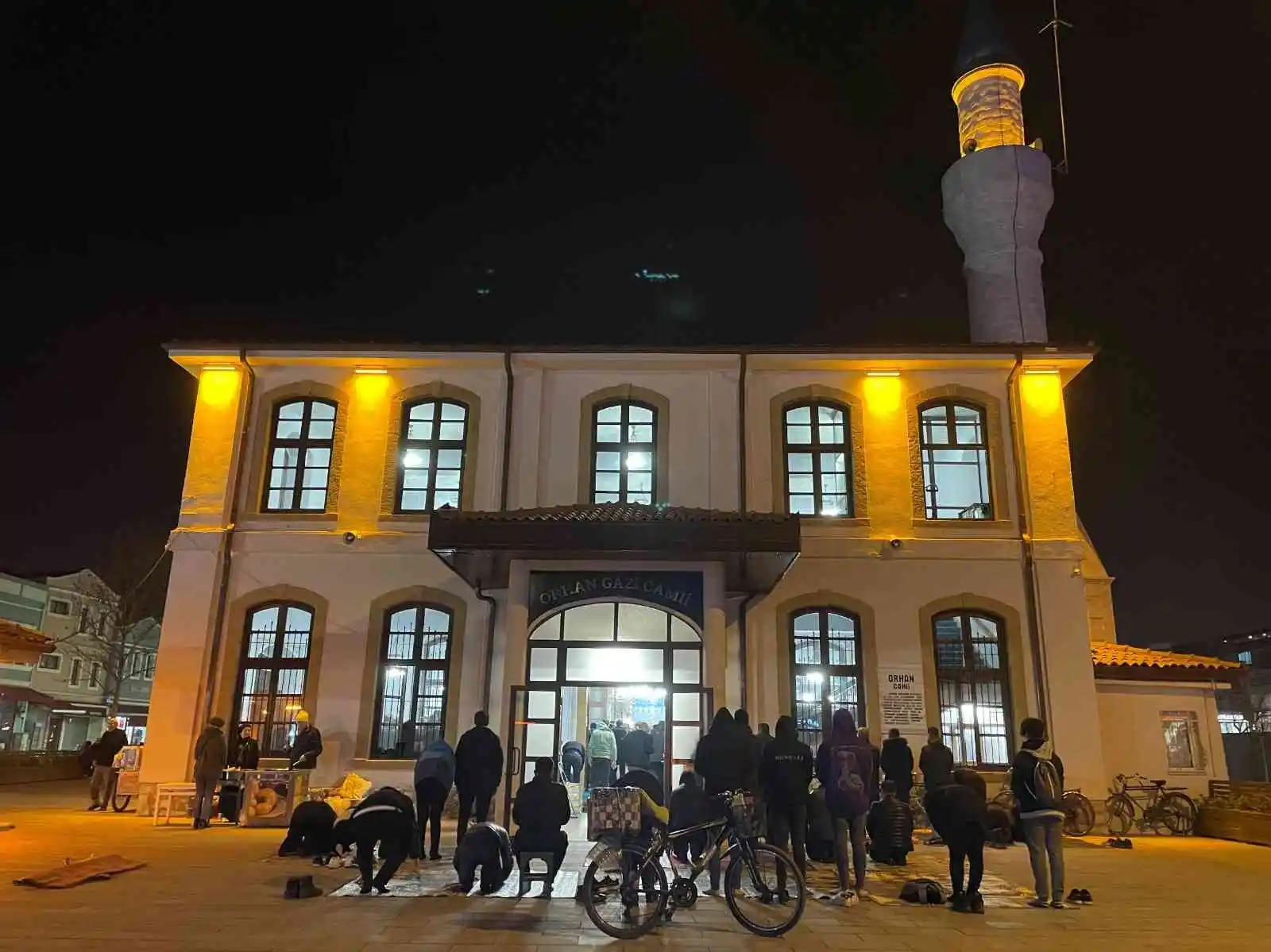 Sakaryalılar, Regaip Kandili'nde camilere akın etti