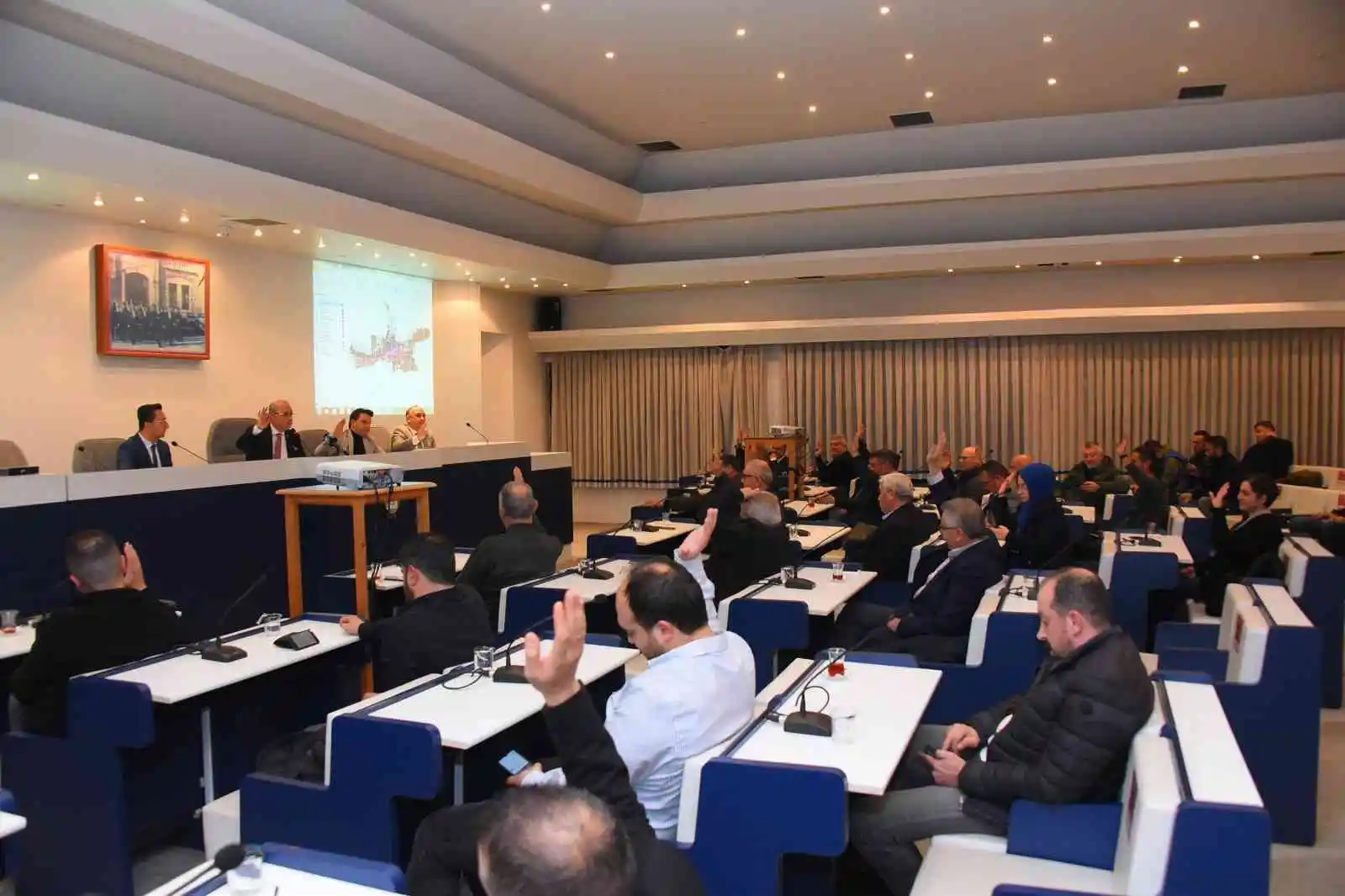 Salihli’de yeni yılın ilk meclis toplantısı yapıldı